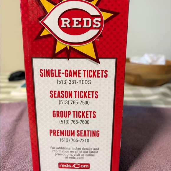 Red Baseball Player Bobblehead - Picture 4 of 8